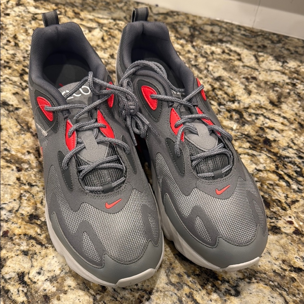 Nike Air Max 200 Grey/Red CT1262-002 NWOT size 9